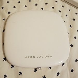 Marc Jacobs Makeup - Marc Jacob's O!mega Bronze in tan-tastic Marc Jacobs Makeup - Marc Jacob's O!mega Bronze in tan-tastic